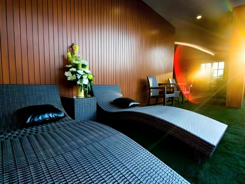 The Y Boutique Hotel Чиангмай Экстерьер фото