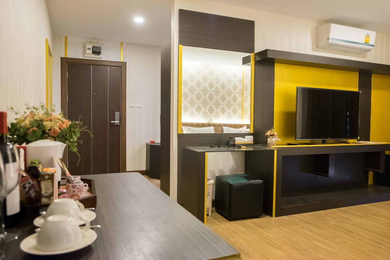 The Y Boutique Hotel Чиангмай Экстерьер фото