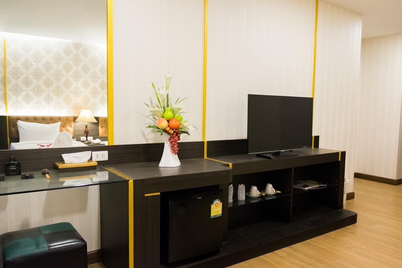 The Y Boutique Hotel Чиангмай Экстерьер фото